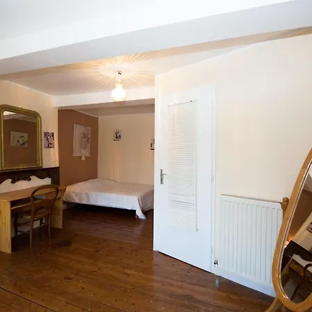Holiday home Le Nid D'hirondelle *
